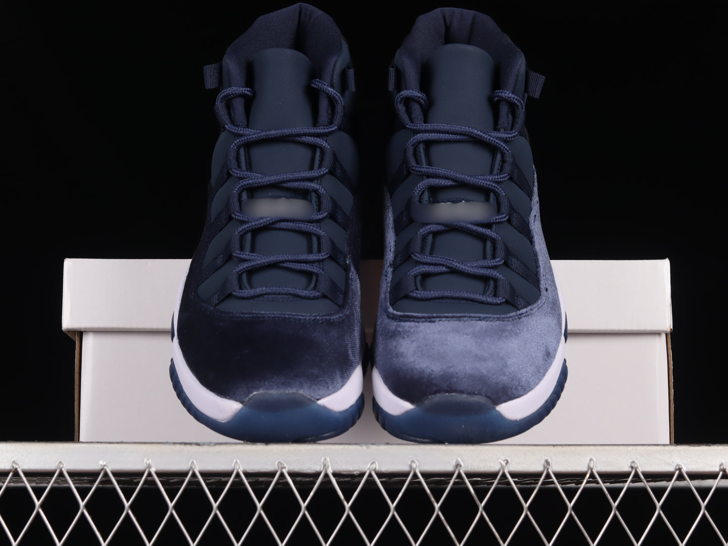 AJ11 #21