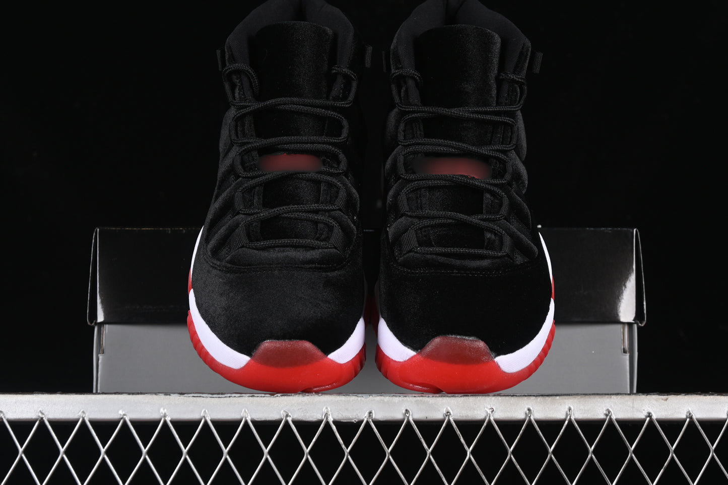 AJ11 #10