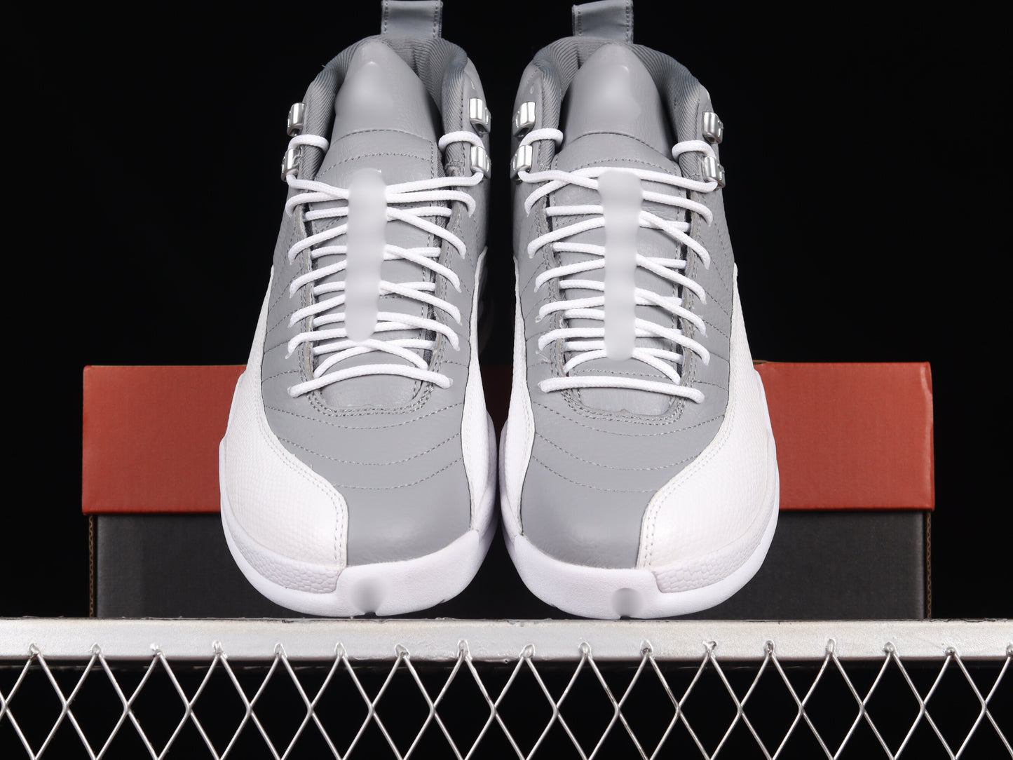 AJ12 #18