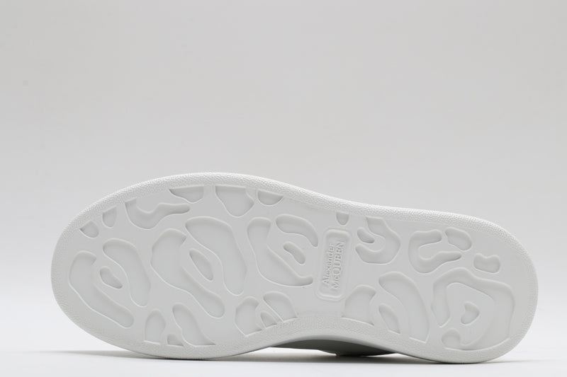 Alexander McQueen’s White and Black No show laces