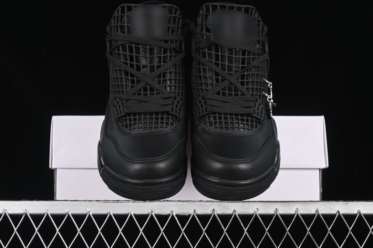 AJ4 #39